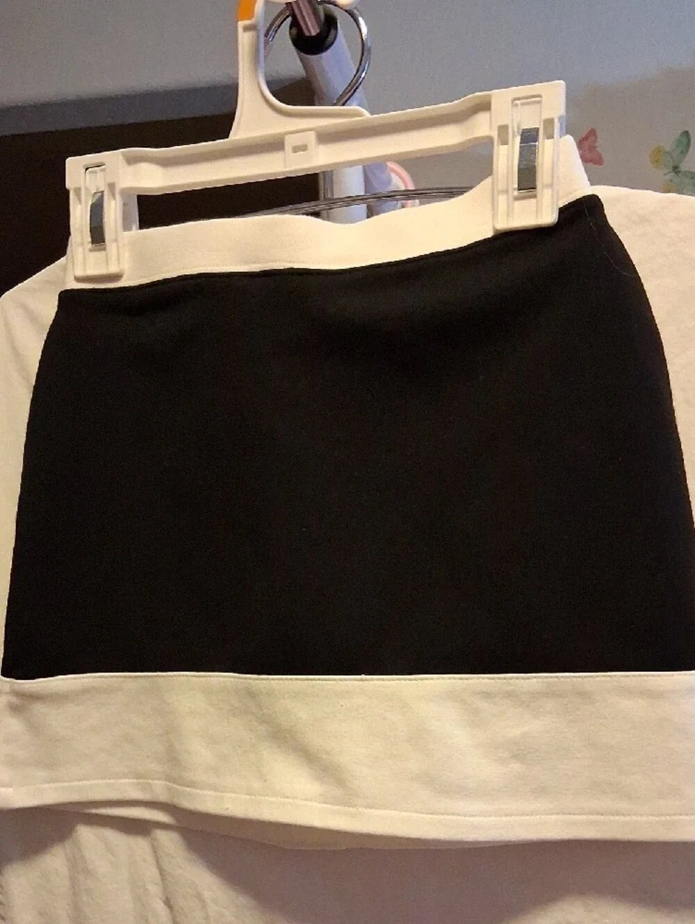 Gymboree Black and White Daisy Appliqué Skirt